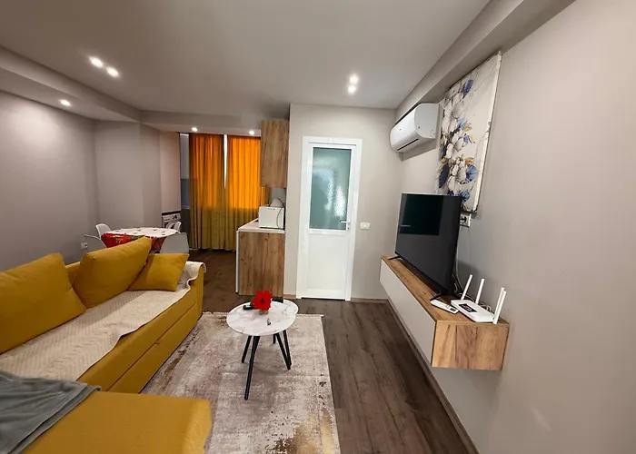 Modern Apartment With Kitchen *