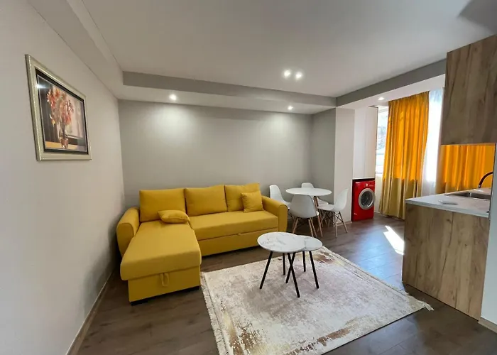 Modern Apartment With Kitchen *